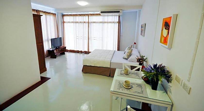 The Meet Green Apartment