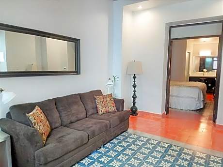 First Class Suite