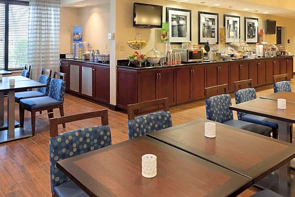 Hampton Inn By Hilton New Bedford/Fairhaven