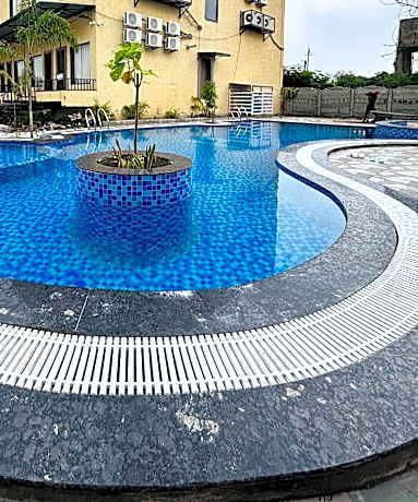 Tanishi inn