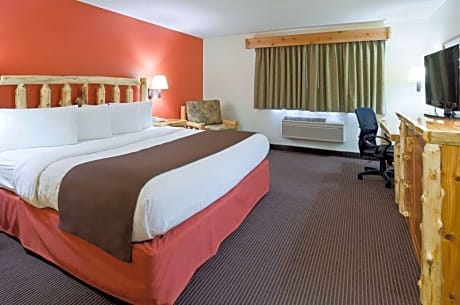 1 King Bed 2 Rooms Premier Suite Non-Smoking