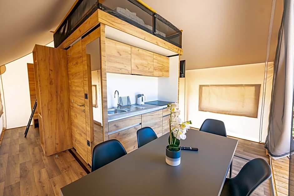 Camp Dole Zivogosce - Mobile home and Glamping tent