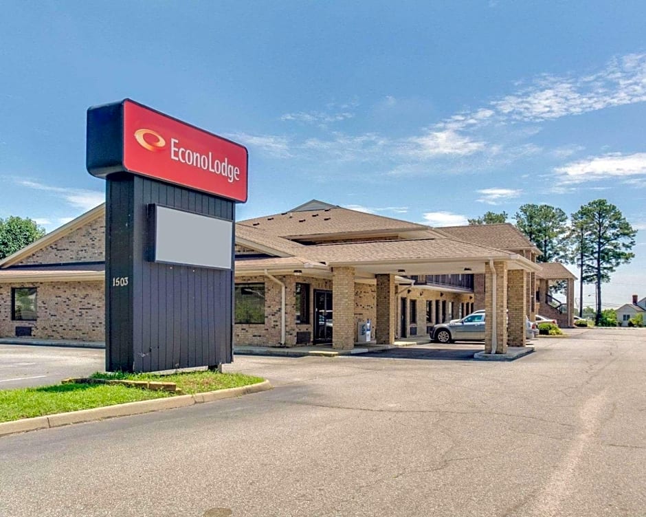 Quality Inn & Suites Suffolk West