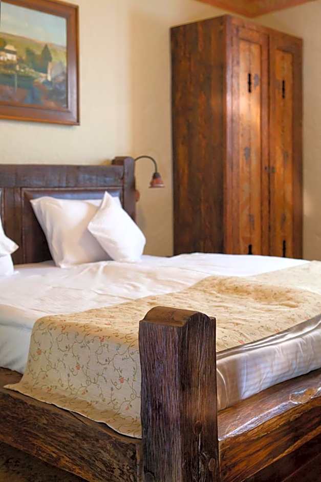 Halasi Pince Panzió