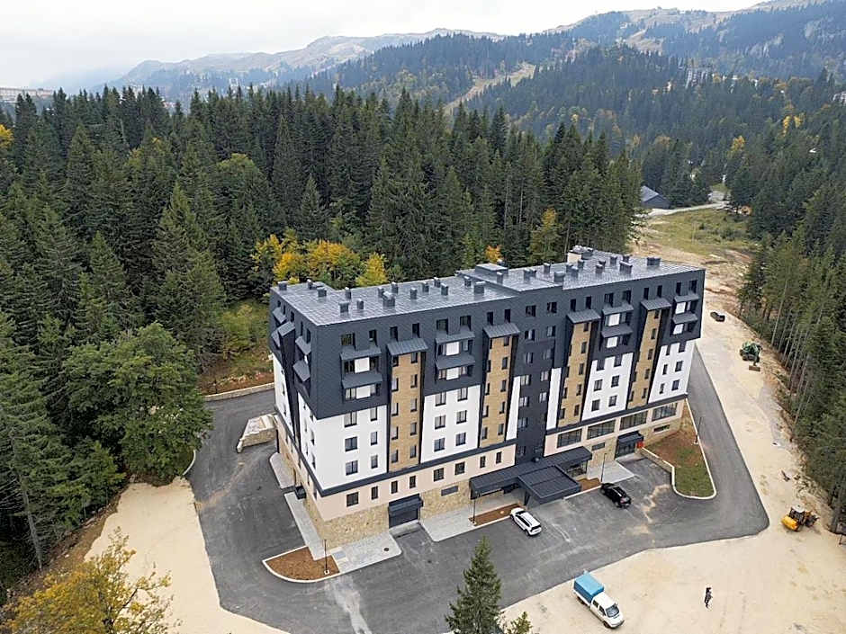 Aparthotel Zlatni Javor