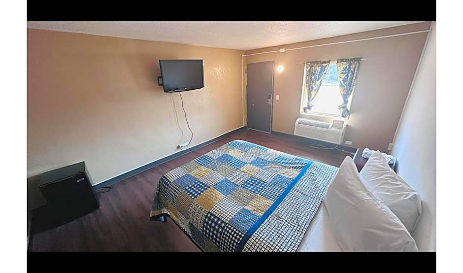 Hallmark Inn By OYO Fort Wayne