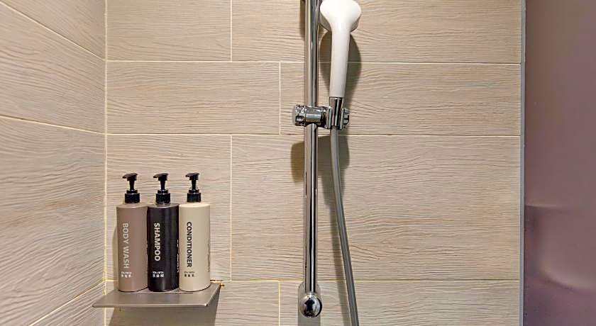CHECK inn Taipei Xinyi