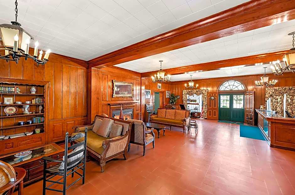 Americas Best Value Inn Historic Clewiston Inn