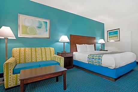 King Room with Roll-in Shower - Disability Access/Non-Smoking
