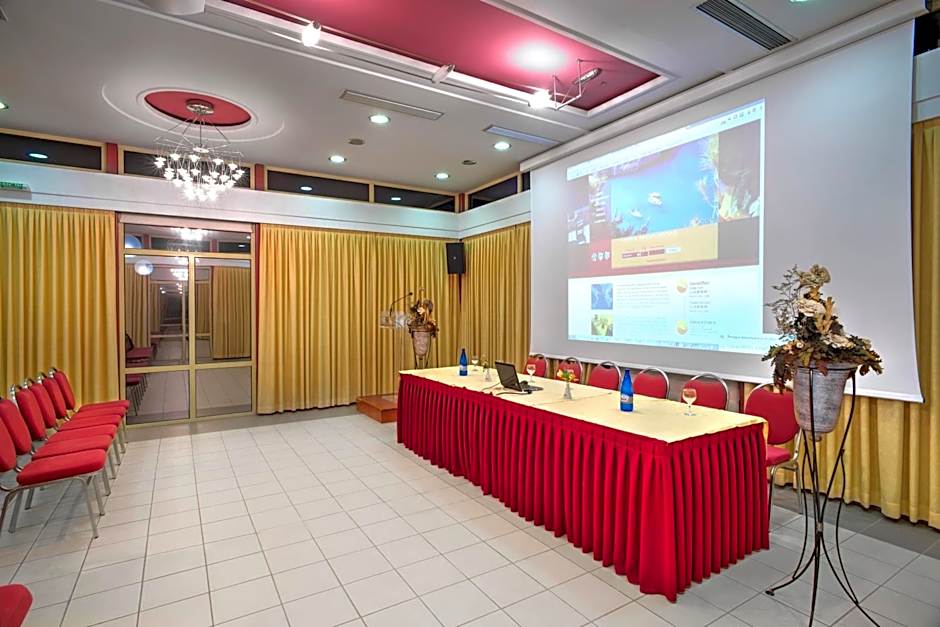 Angelika Pallas Hotel