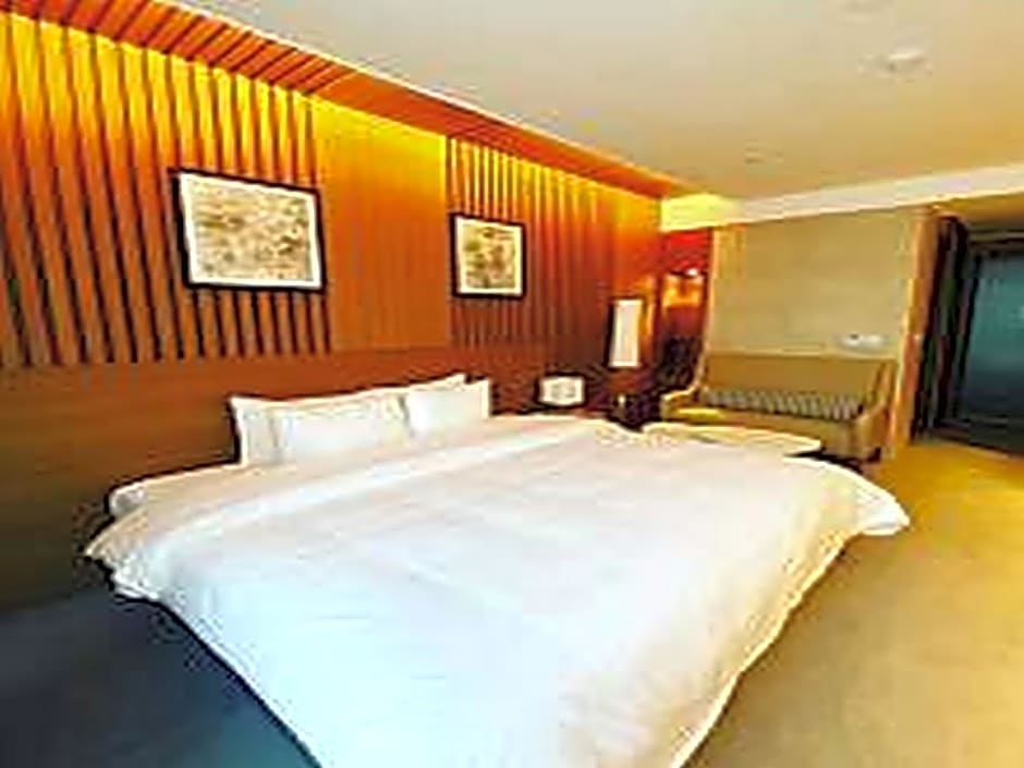 Osong H Hotel Sejong City