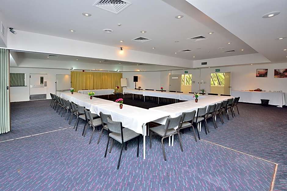 Manukau Hotel & Conference Centre