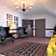 Colonial Houses, an official Colonial Williamsburg Hotel