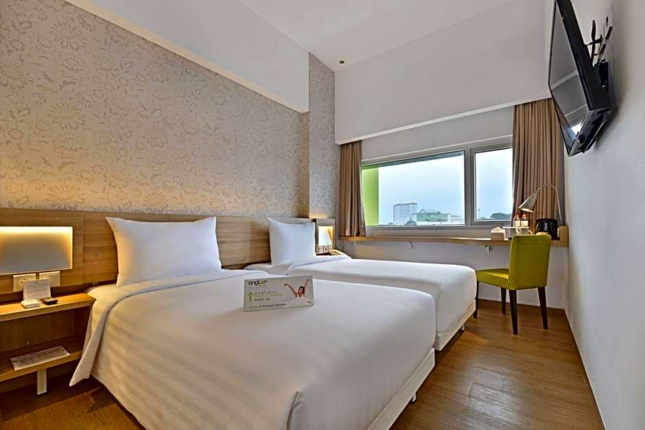 Whiz Prime Hotel Basuki Rahmat Malang