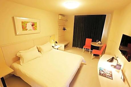 Business Standard Room A