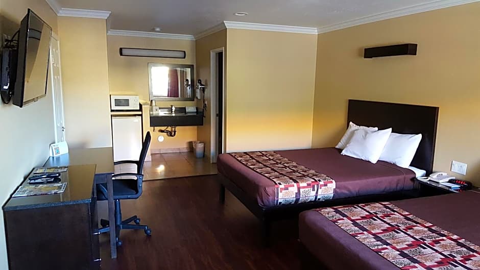 Anaheim Astoria Inn & Suites