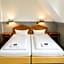 Hotel & Restaurant Heidekrug 24h Check-in, Pinneberg, Free Parking and WiFi