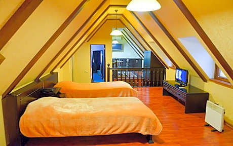 Comfort Triple Room