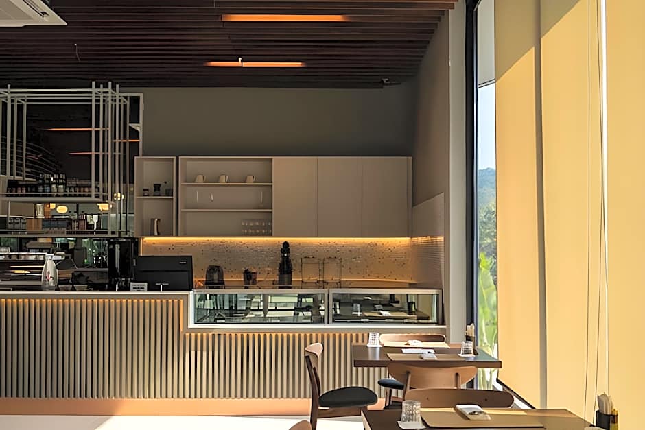 VARANA Krabi Hotel