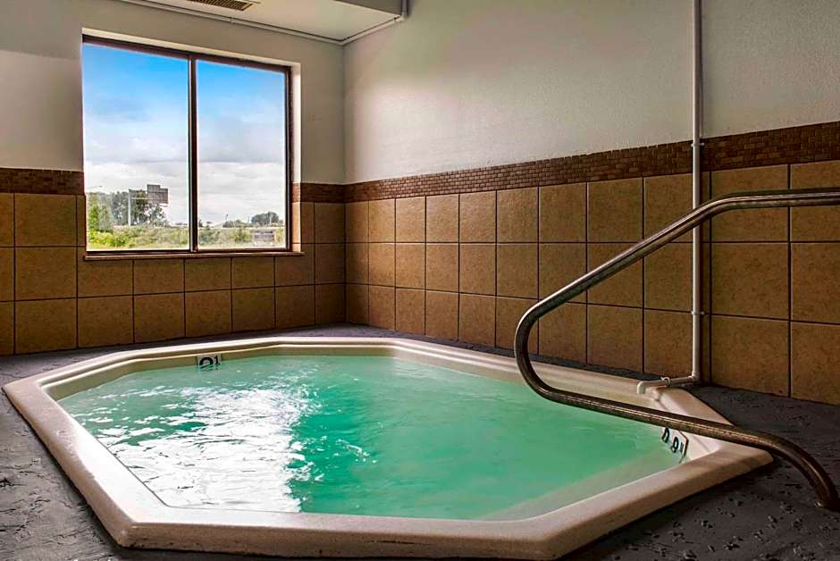 Quality Inn & Suites Anderson I-69