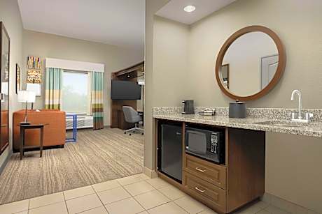 Queen Studio Suite with Two Queen Beds - Non-Smoking