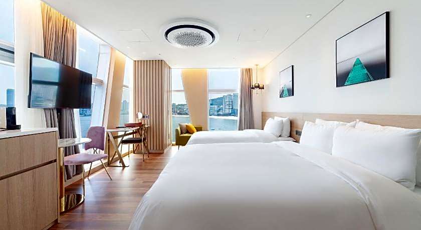 Ocean 2 Heaven Hotel