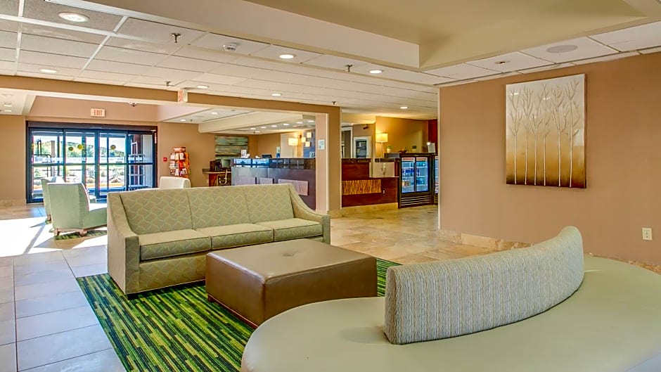 Holiday Inn Express Hotel & Suites Midlothian Turnpike, an IHG Hotel