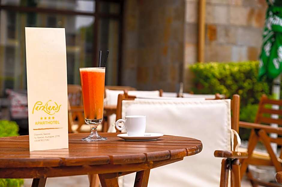 Parklands Hotel & Pool