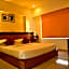 Hi 5 Hotel & Experience