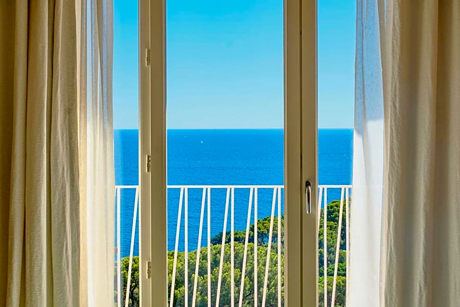 Hôtel Le Provençal - Rénové en 2025 - Bord de Mer