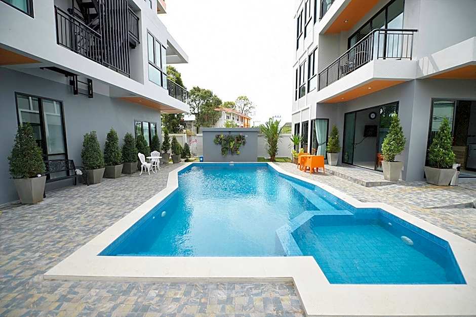 The Lucky Beach Ao Nang