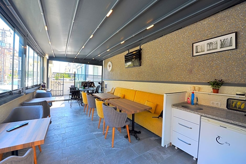 Ozgur City Residence