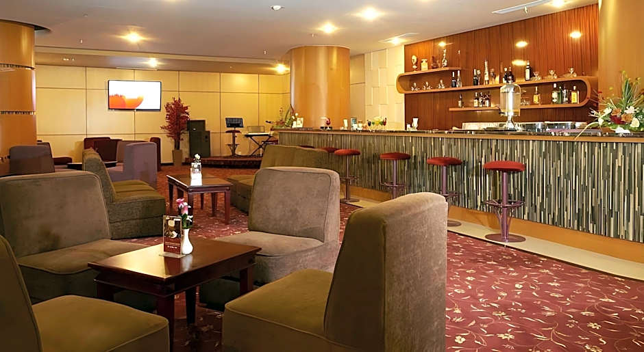 Rocky Plaza Hotel Padang