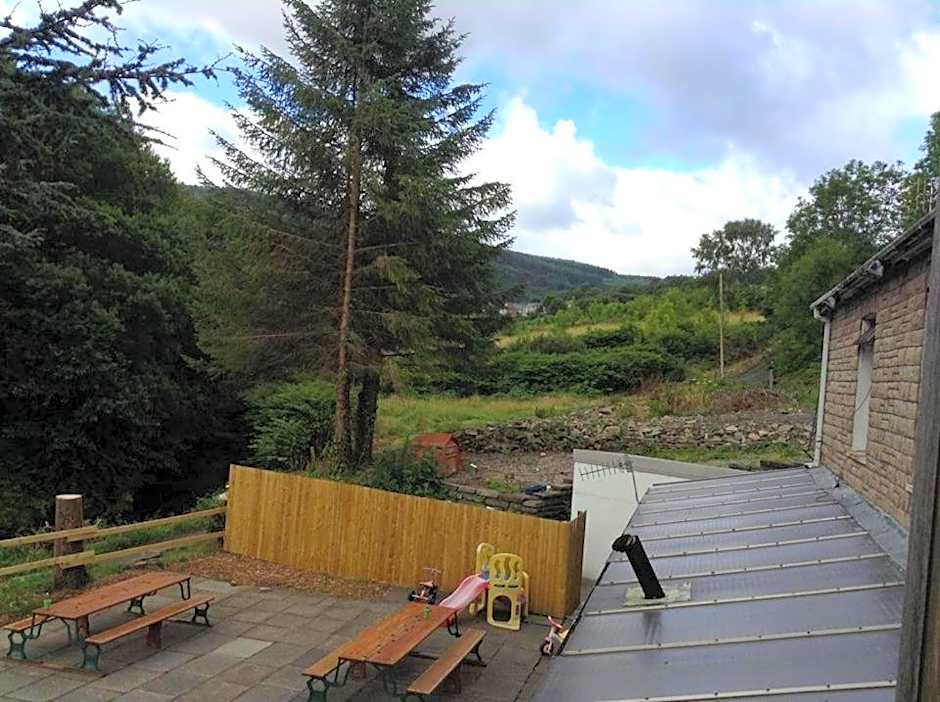 The Falcon Inn Retreat