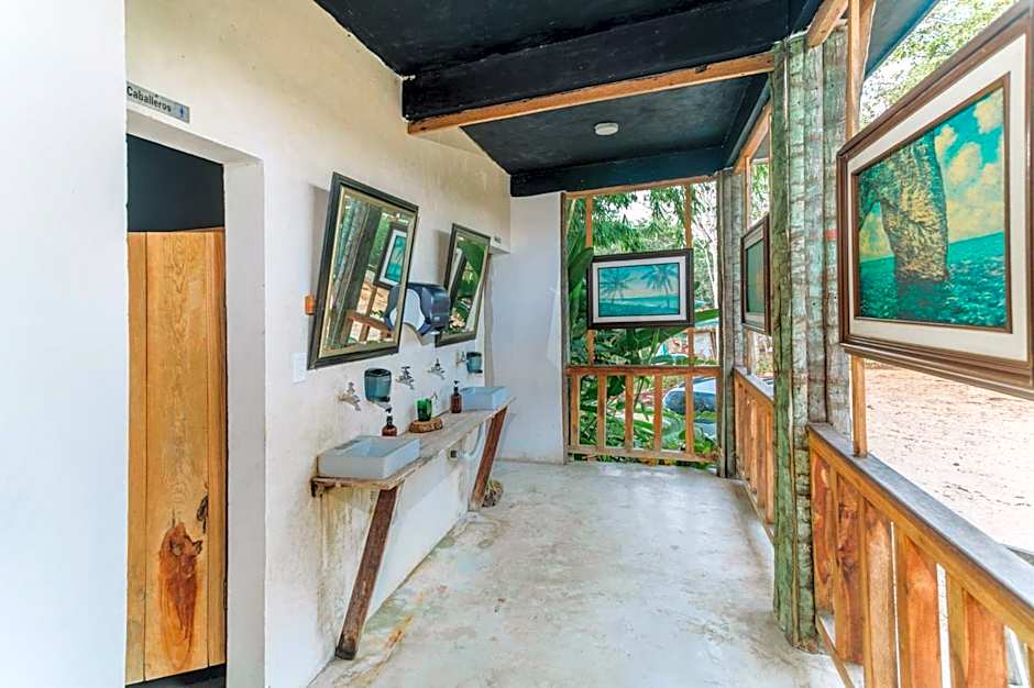 Embajada Universal By La Eufemia Group