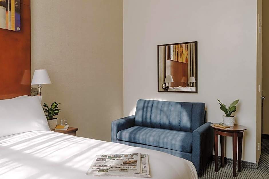 Club Quarters Hotel in Philadelphia