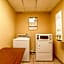 Ark Suites By OYO Jonesboro I-555