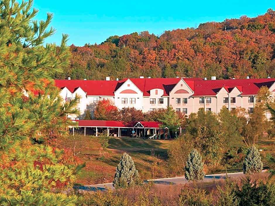 Branson Hillside Hotel