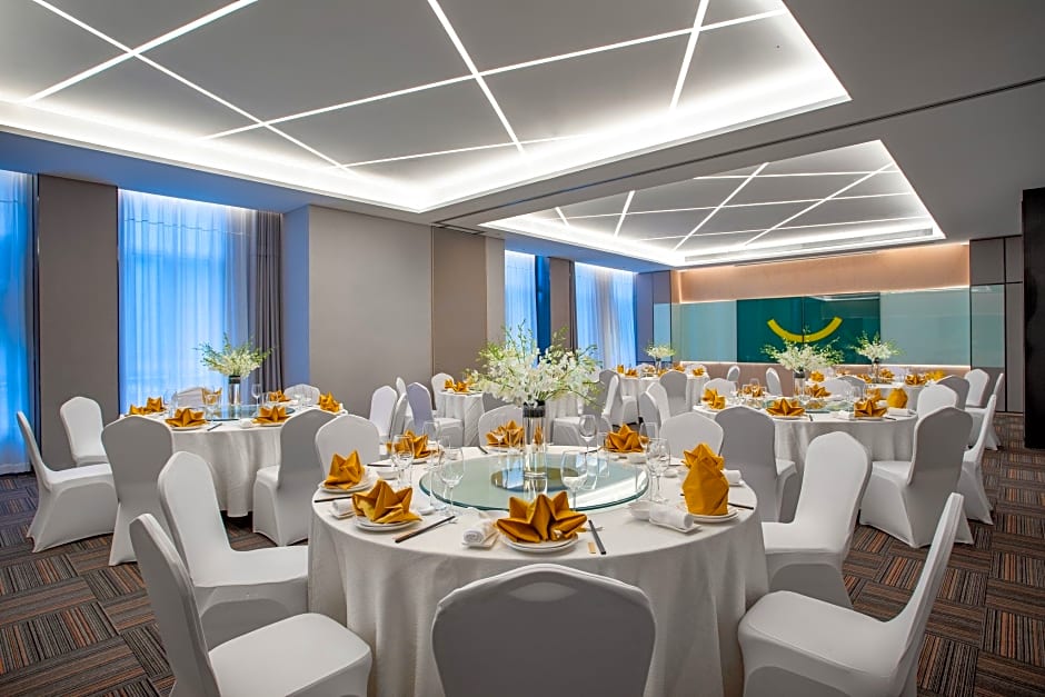 Holiday Inn Shanghai Dishui Lake By IHG