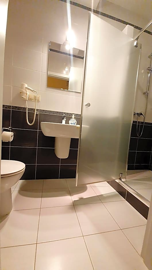 BTHouse, Pokoje Gościnne