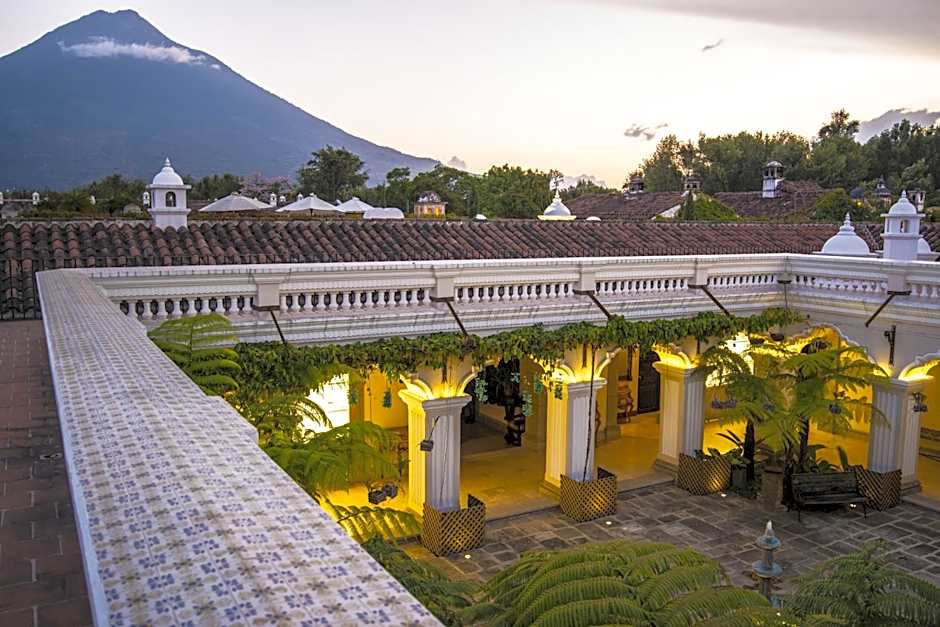 Pensativo House Hotel