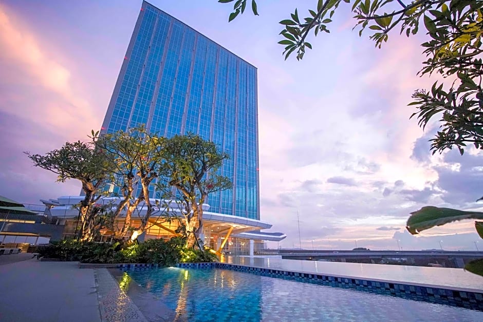 Nuanza Hotel and Convention Cikarang