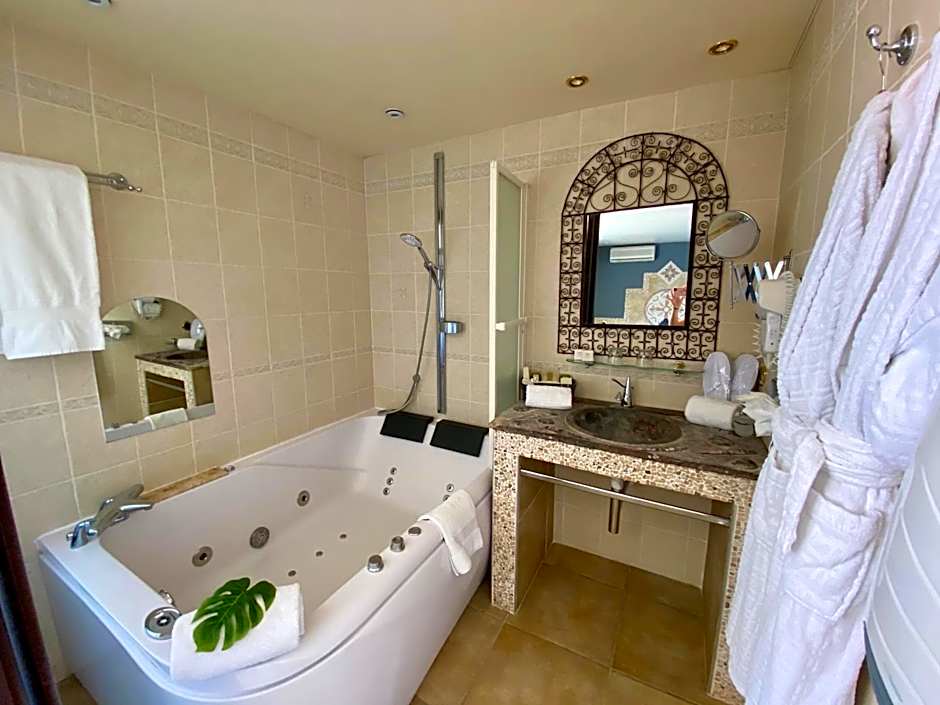 Logis Hôtel Les II Mas - Perpignan Sud