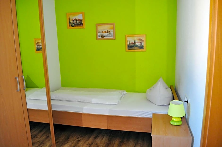 Hotel Discovery