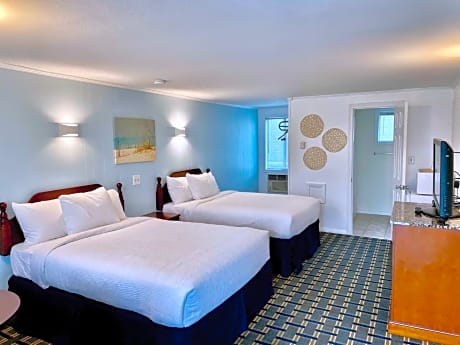 Standard Room with Two Double Beds