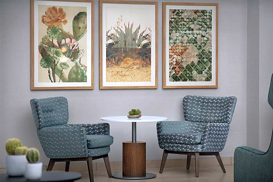 Hampton Inn By Hilton & Suites Phoenix Glendale-Westgate