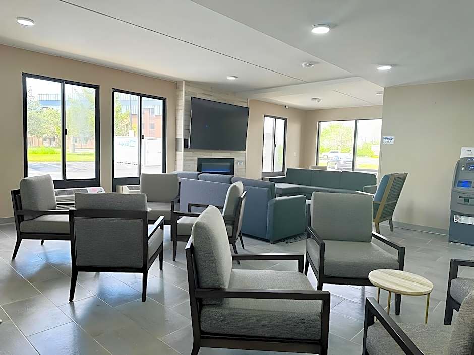 Ashbourne Hotel Canton/Hall of Fame I-77