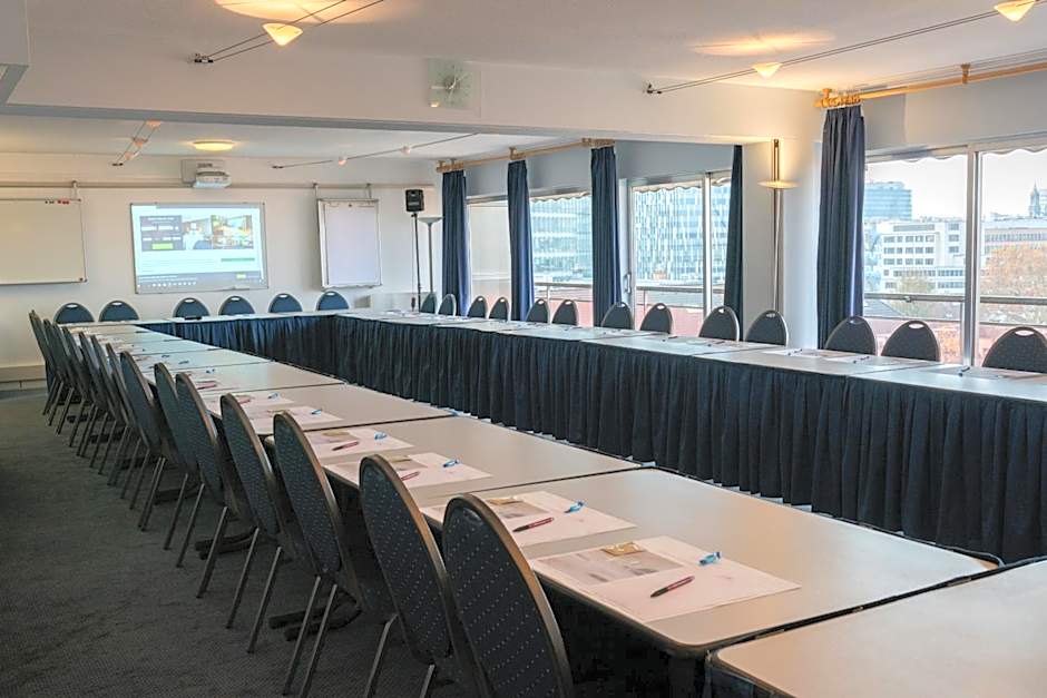 First Euroflat Hotel