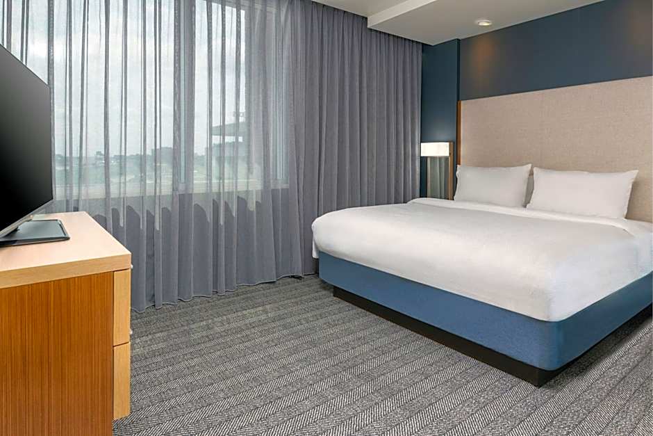 Courtyard by Marriott Buffalo Downtown/Canalside