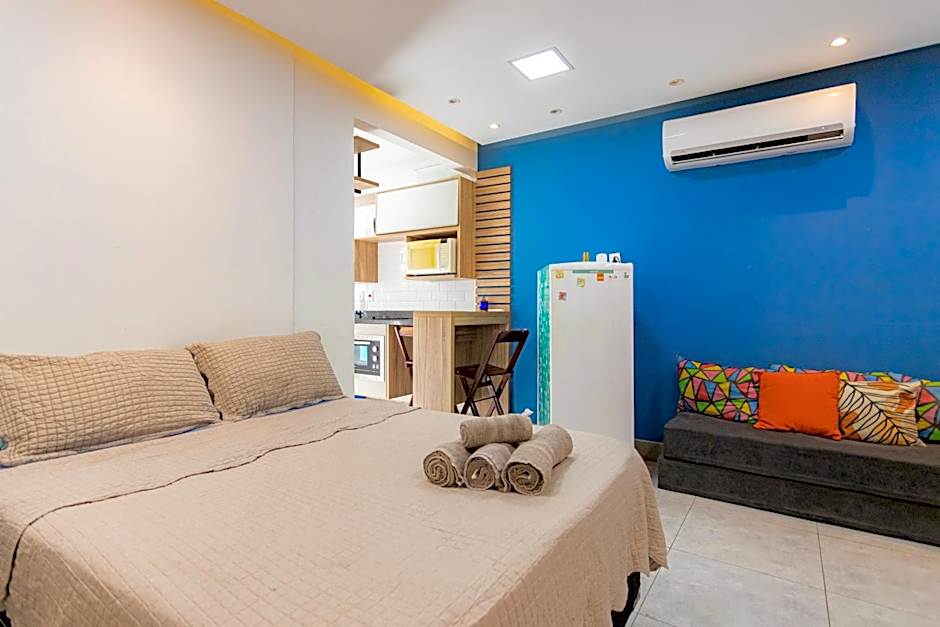 SUH Copacabana 14 Cozy Bohemian Beach Subway!